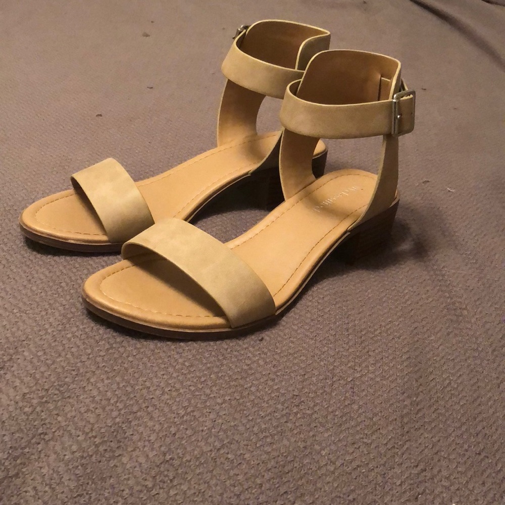 Summer sandals